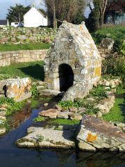 Fontaine Chapelle St Antoine Plouharnel 2